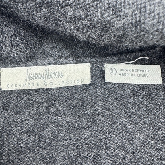 Neiman Marcus Gray Cashmere Open Front Women's Sweater with Toggle Closure,‎ XL - Picture 4 of 9